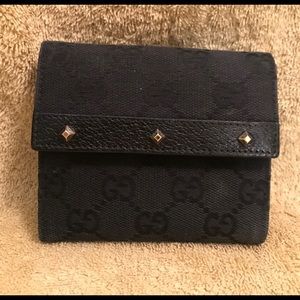 Women’s Gucci Wallet - Black GG Signature
